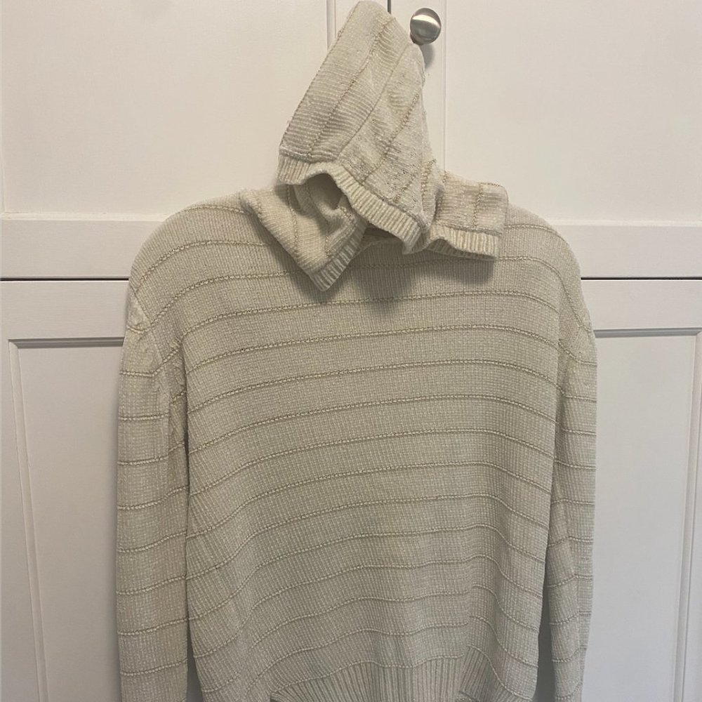 DKNY Cropped white hoodie with gold thread accents